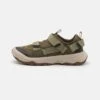 Teva OUTFLOW UNIVERSAL - Hikingschuh - Dark Olive -Teva 75b1fd5a3c644a8cbc0d9306eedaac8e